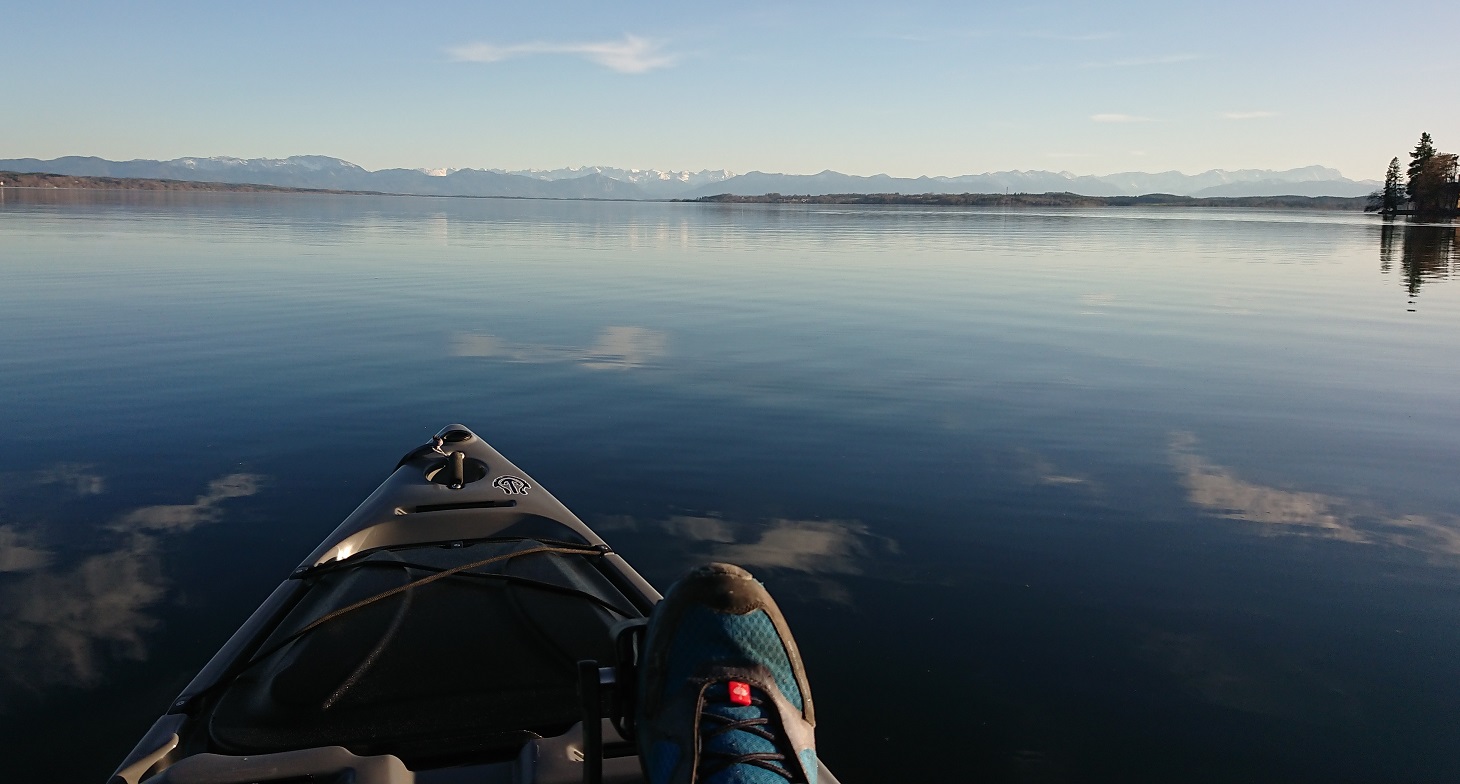 Blick auf die Alpen vom Starnberger See.