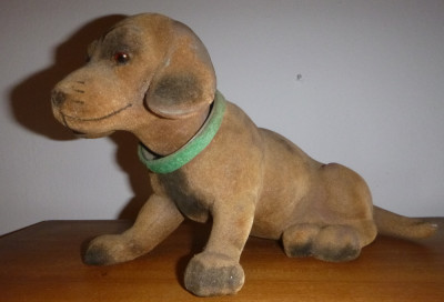 P1030633.JPG (338.47 KiB) 5082 mal betrachtet Unser alter Wackeldackel aus Opa's Auto....