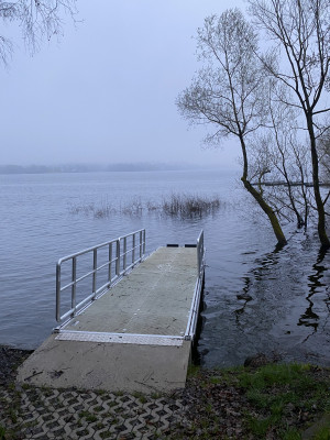 Früh morgens der Blick zum Wasser, Anglerhaus Möhnesee, für Forum.jpg