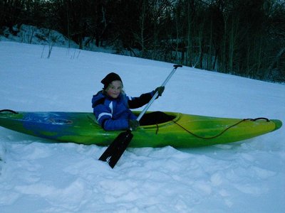 Schnee Kajaken in den Hüttener Bergen