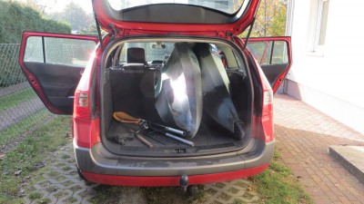 IMG_0030.JPG (245.88 KiB) 7083 mal betrachtet Jedes Teil ist ca 175cm lang. Das passt in viele Autos rein.